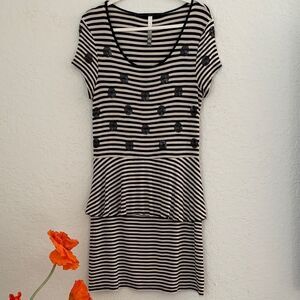 Kensie Black White Striped Short Sleeve Sequin Dot Dress Size M
